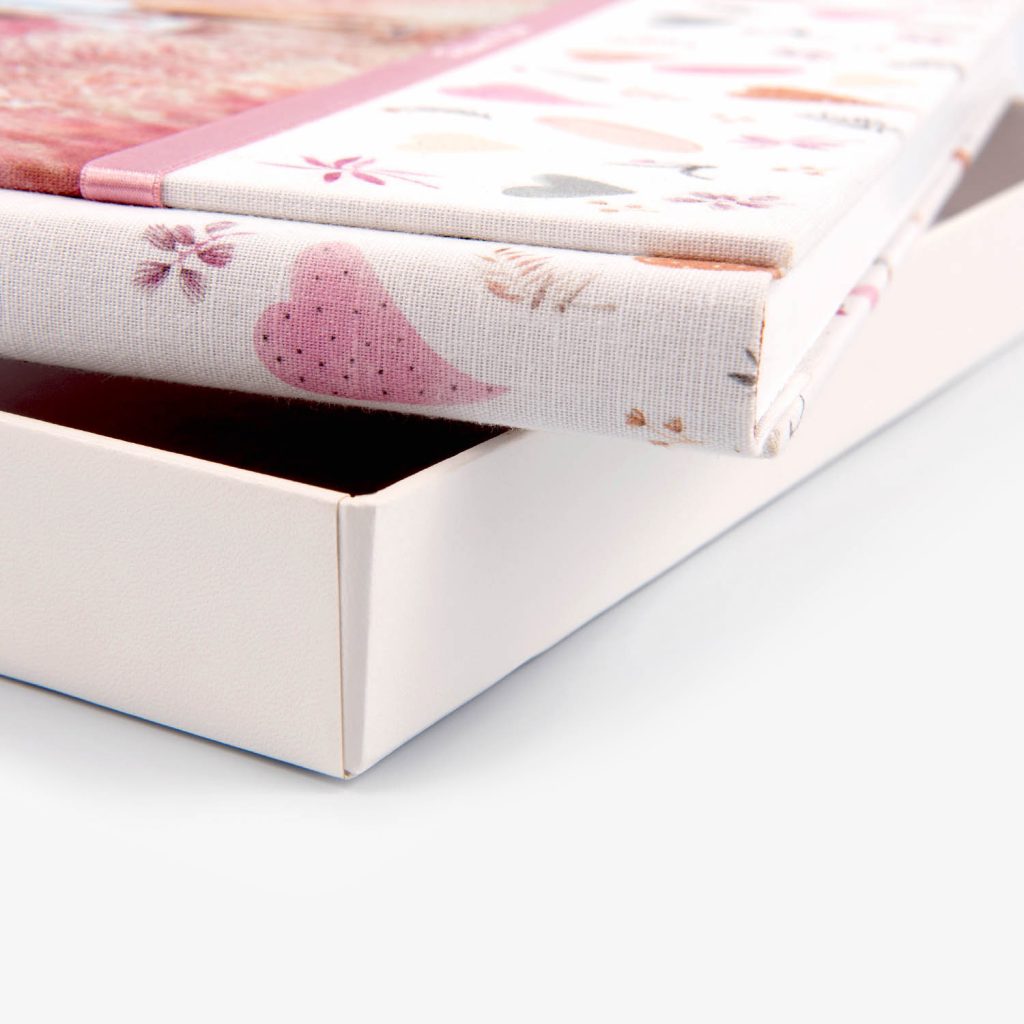Caja Forrada 4